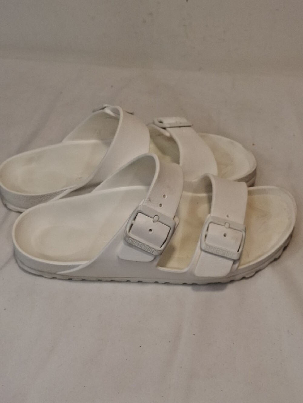 Birkenstock Women's White Synthetic Double-Strap Buckle Sandals. - Picture 4 of 13